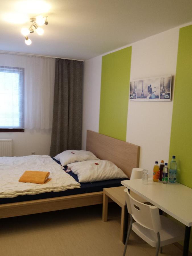 Jugendgastehaus Lichterfelde Hostel Berlin Ngoại thất bức ảnh